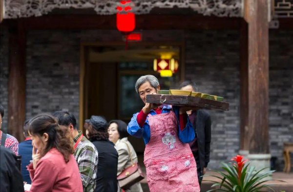 洪萨速配 中国哪的“酒席”最好吃？经过评比，这5个地方上榜，有你家乡吗